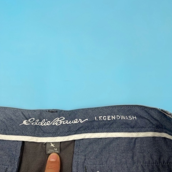 Eddie Bauer Legendwash Chino Khaki Shorts - Picture 3 of 5